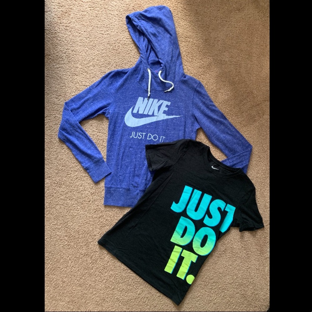 Nike sweater and T-shirt bundle